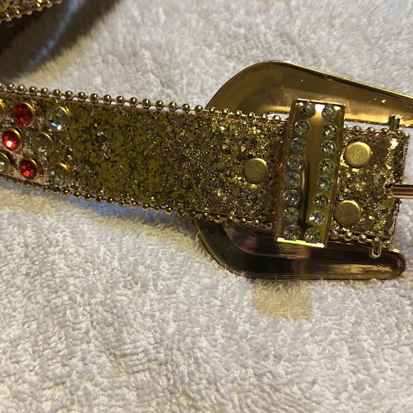 Red Rhinestone Belt - Picture 3 of 3